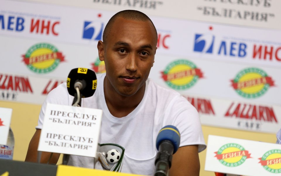 Крилото на Левски Паулиньо бе избран за футболист №1 на
