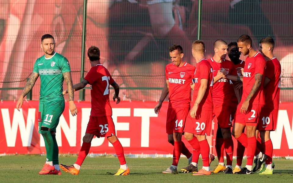 Мачът между отборите на Царско село и Локомотив Пловдив ще