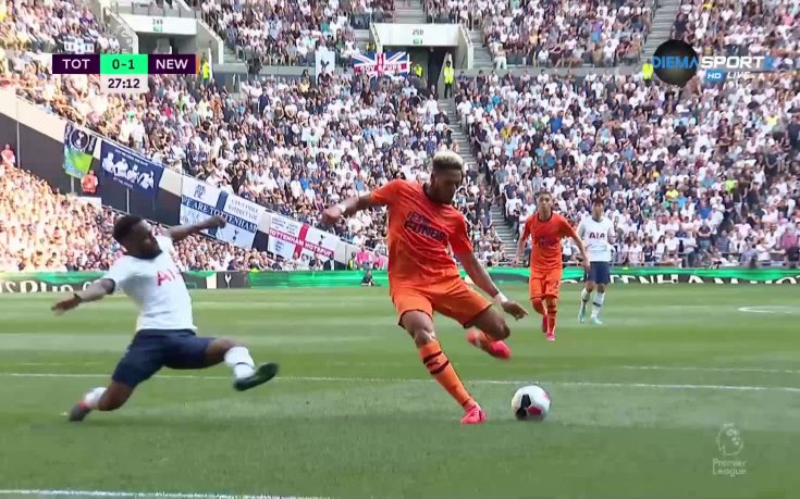 Нюкасъл смълча публиката на 