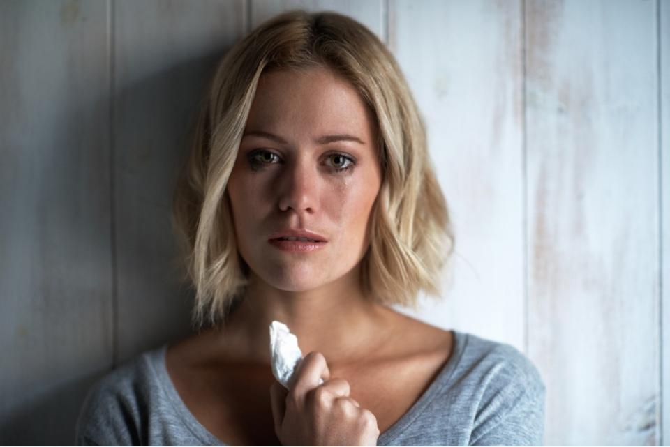  домашно принуждение рев сълзи тъга боязън 