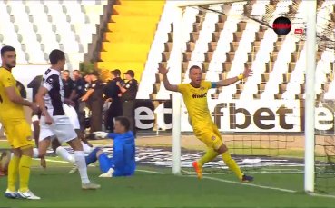 Локомотив изравнява в Пловдив в 53 ата минута чрез Стивън Езе