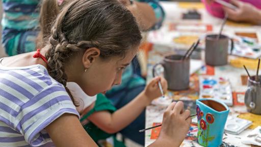  <p>На <strong>училище с интерес</strong> - допустимо ли е</p> 