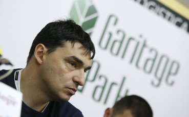 Владо Николов се оттегля като треньор на Левски