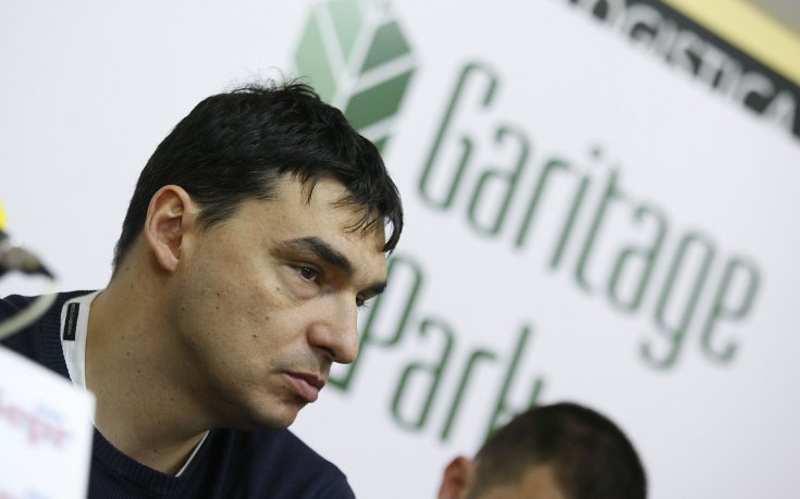 Владо Николов се оттегля като треньор на Левски