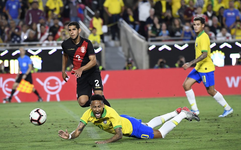 Перу шокира Бразилия с победа 1:0 в контрола, играна в