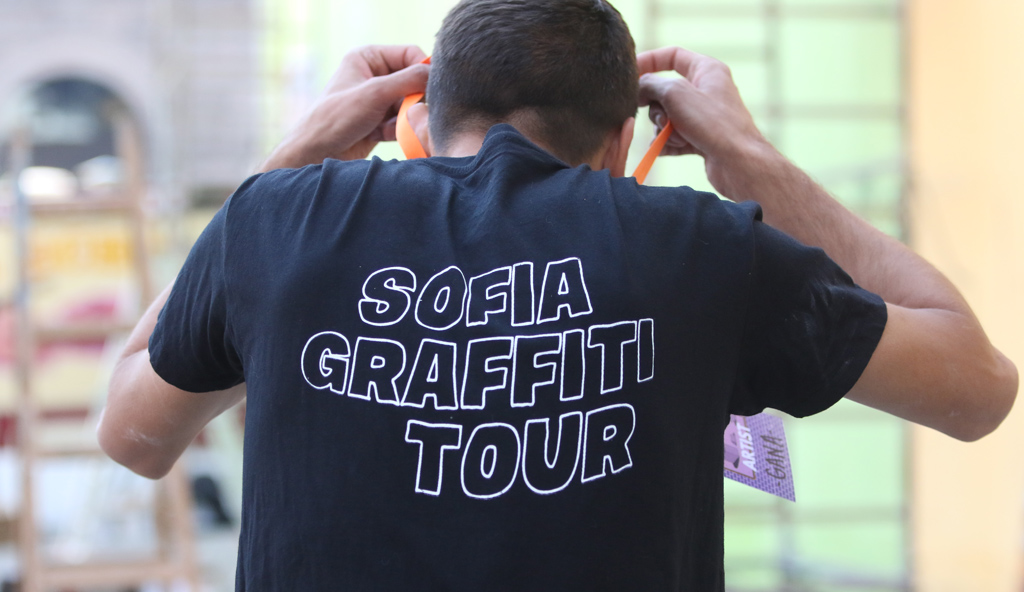 <p>Фестивалът е организиран от Sofia Graffiti Tour и представя графити културата в София. Целта на събитието е да даде възможност за изява на български графити художници в компанията на международни доказани артисти.</p>