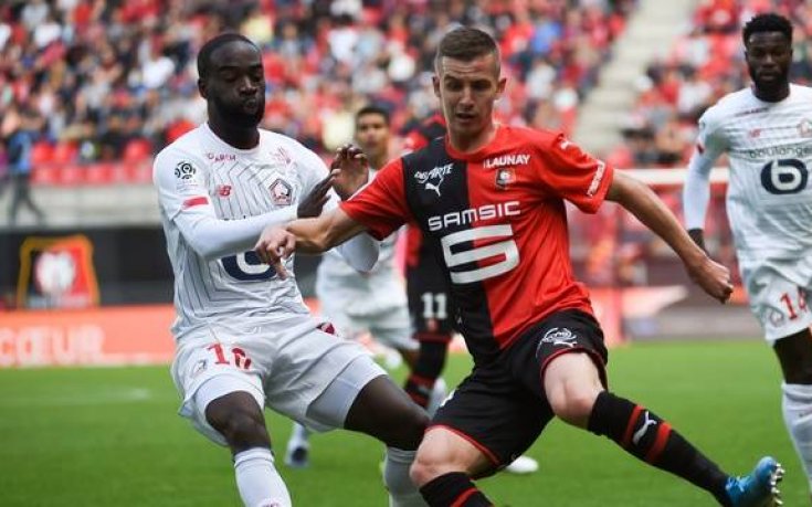 Лил и Рен не се биха в мач с разменени червени картони