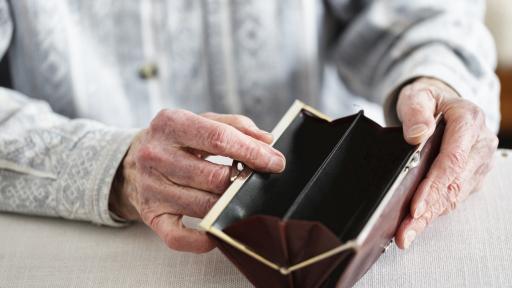 Обявиха размера на средната пенсия в евро и възрастта за пенсиониране на мъжете и жените през 2026 година