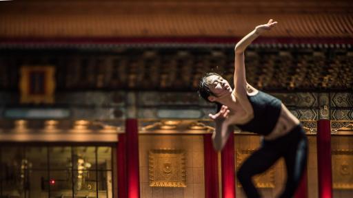  <p>Отваряме сърцата си за обич с гениите на танца от<strong> L-E-V Company</strong></p> 