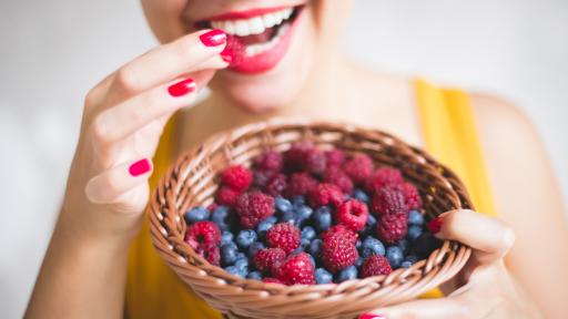  <p><strong>10 храни</strong>, които да консумирате при затънал метод на живот</p> 