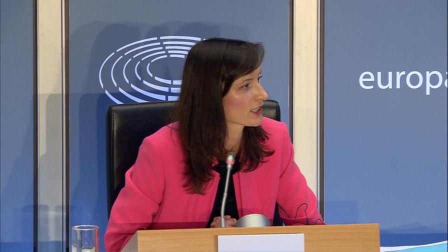  3 часа изслушваха Мария Габриел, стартира на български 