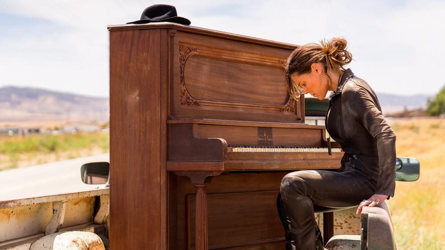  Новият албум на Бет Харт към този момент е на пазара 