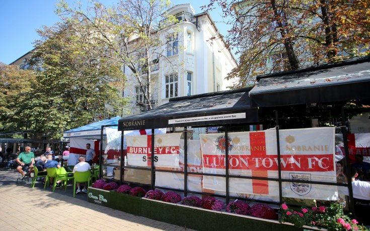 Стряскащи разкрития за починалия английски фен в София