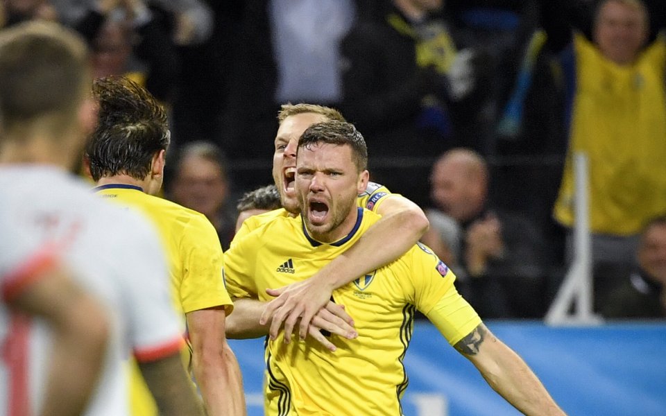 Футболистите от шведското първенство няма да минават тестове за COVID-19