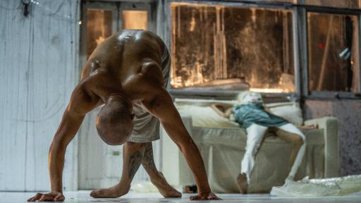  <p><strong>CAGED </strong>с азиатска премиера в Сеул</p> 