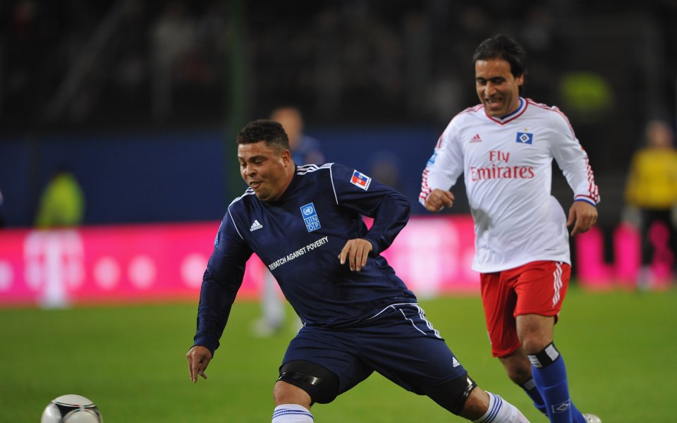 Бившият нападател на Реал Мадрид и Интер Роналдо проведе любопитен