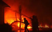  Огненият пъкъл в Калифорния заплаши и жилища на звезди 