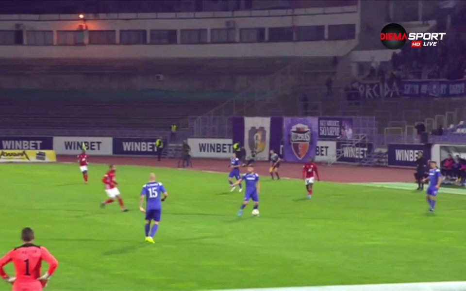 В 68-ата минута резултатът стана 2:0 за "червените". В рамките