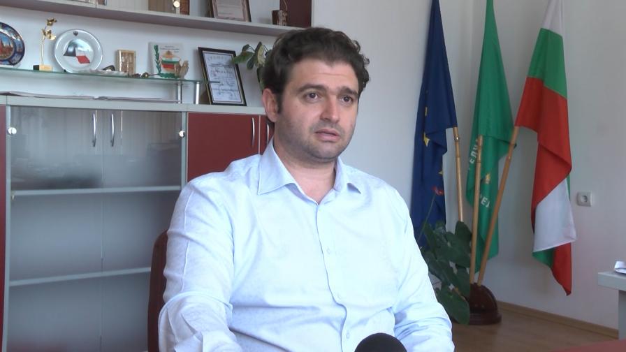  Пребиха общински консултант в Стрелча, заяви кметът 