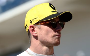 Италианският пилот Антонио Джовинаци ще остане в тима на Алфа