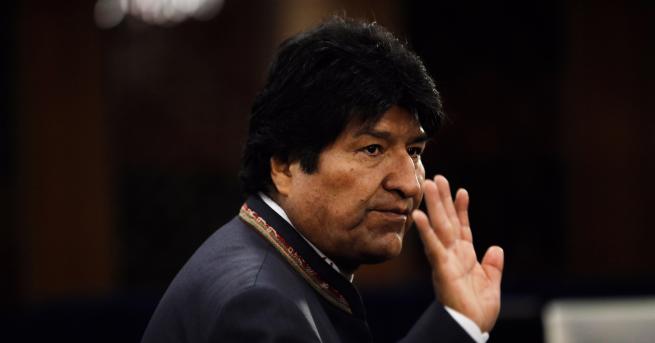 Свят Оставка край на ерата Моралес в Боливия Улиците на