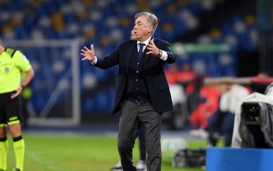 Треньорът на Наполи Карло Анчелоти е получил ултиматум от страна