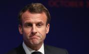 Къде е Макрон? Френският президент изчезна насред предизборна криза