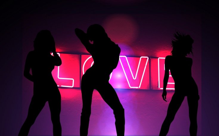 Огромен скандал разстърси италианския футбол - играчи на Милан и Интер ползвали проститутки, били упоявани с райски газ