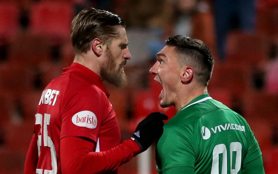 Дойде време за едно от &bdquo;най-горещите&rdquo; дербита в България в