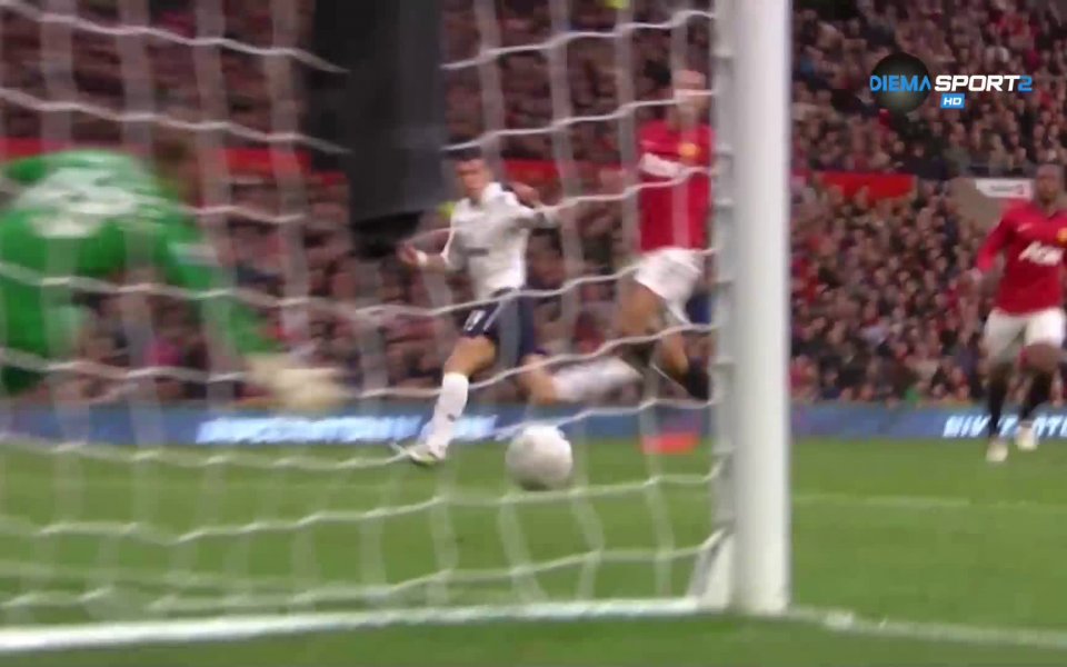 Утре вечер Манчестър Юнайтед приема Тотнъм Хотспър в мач от