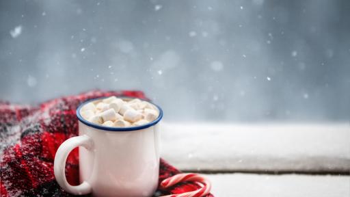  <p><strong>3 питиета </strong>с мирис на Коледа, които ще ви <strong>стоплят</strong> през зимата</p> 