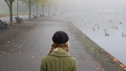  Облачно и мъгливо, тук-там със слаб дъжд 