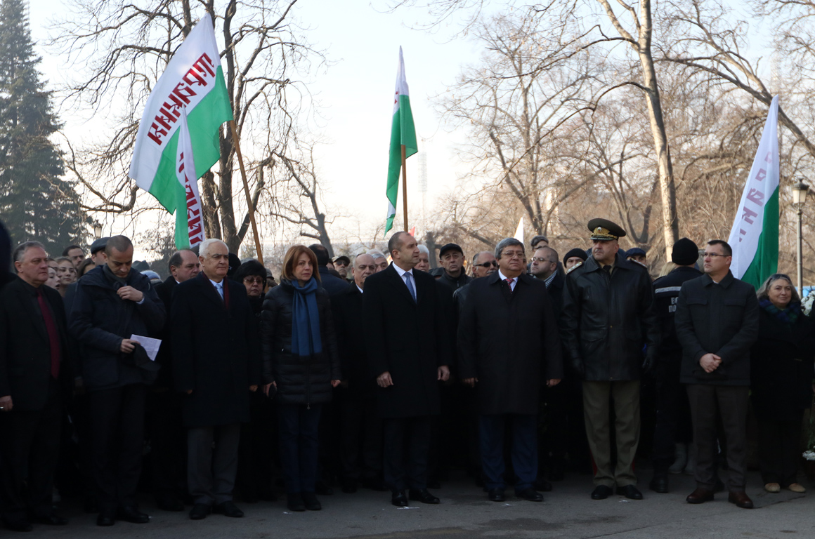 <p>Паметник на Капитан Петко войвода беше открит в Алеята на бележитите българи в Борисовата градина в София. Тази година се отбелязват 175 години от рождението на изтъкнатия революционер и защитник на тракийската кауза.</p>