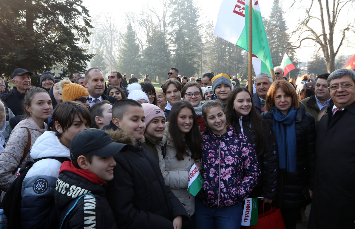 <p>Паметник на Капитан Петко войвода беше открит в Алеята на бележитите българи в Борисовата градина в София. Тази година се отбелязват 175 години от рождението на изтъкнатия революционер и защитник на тракийската кауза.</p>