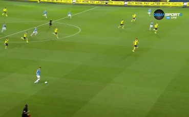 Отборите на Оксфорд Юнайтед и Манечстър Сити играят при резултат