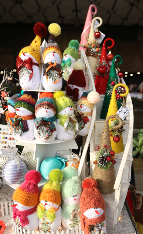 <p>Коледа с привкус на приказка и щипка вълшебство на традиционния Хендмейд базар в НДК от 19 до 22 декември</p>