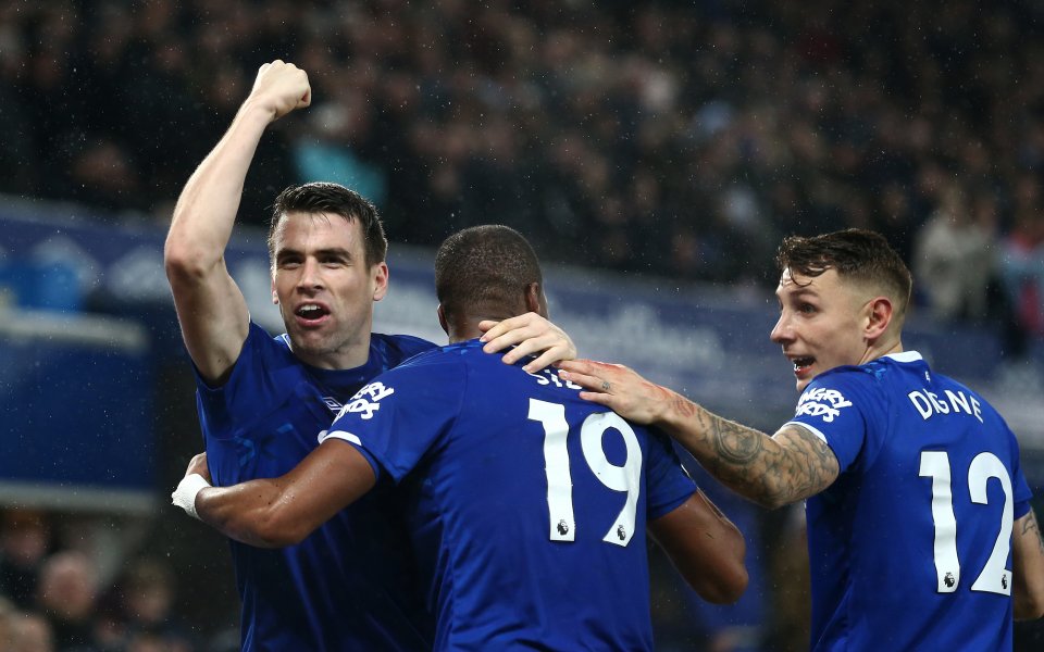 Дебютът на Карло Анчелоти начело на Евертън бе сладък, след