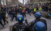  Хаос във Франция, нови стачки заплашват и въздушния превоз 