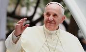 Папата отрича слуховете за възможно оттегляне