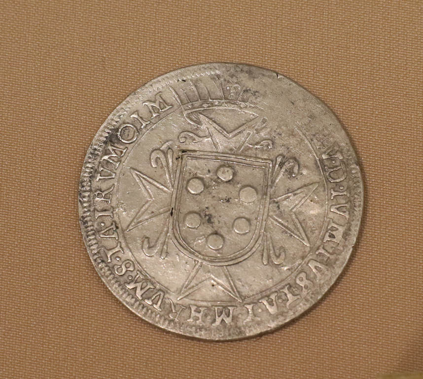 <p>Сребърна монета (талер) на Козимо II Медичи - велик херцог на Тоскана (1609-1621) открит в гроб 24</p>