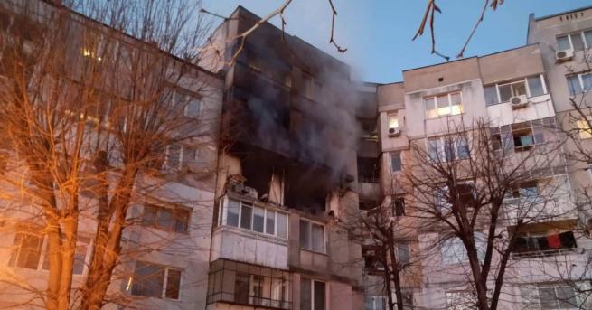 България Огромен взрив разтърси блок във Варна, има жертва Загинала