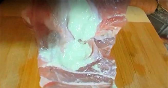 България Откриха гъста жълтозелена слуз в месо от голяма верига