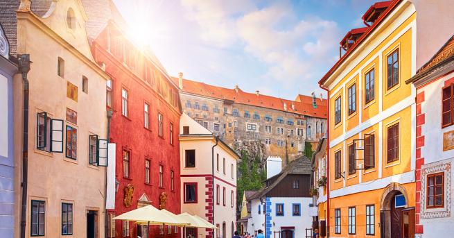 Вдъхновени истории Тази жена от Чехия изрисува приказно къщите на