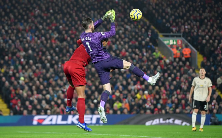 Наказаха Манчестър Юнайтед