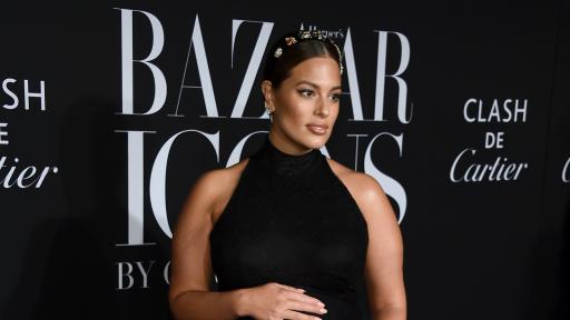  <p>Една от най-красивите дами в света роди</p> 