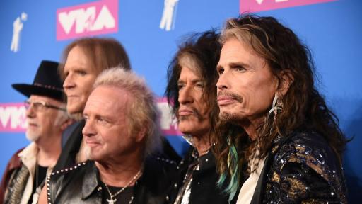  <p>Защо <strong>барабанистът </strong>на "Аеросмит" <strong>съди </strong>групата&nbsp;</p> 