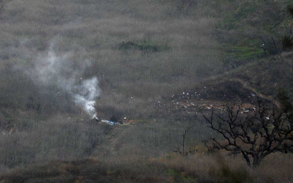 Пилотът на трагично катастрофиралият хеликоптер, в който се е намирал