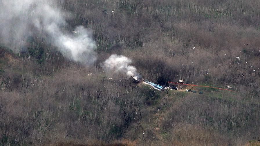 Намериха 9 тела в хеликоптера на Коби Брайънт