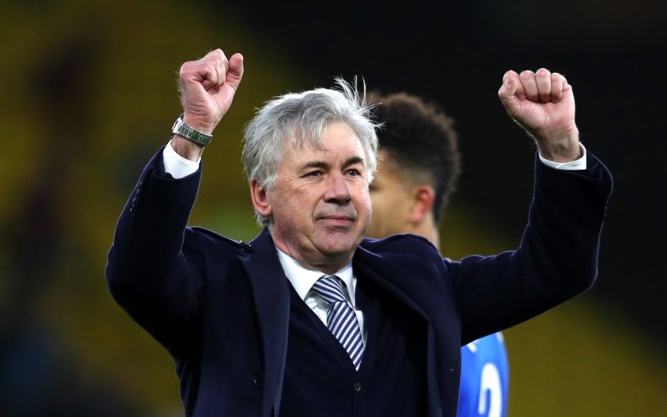 Защитникът на Евертън Джери Мина ще бъде на разположение за