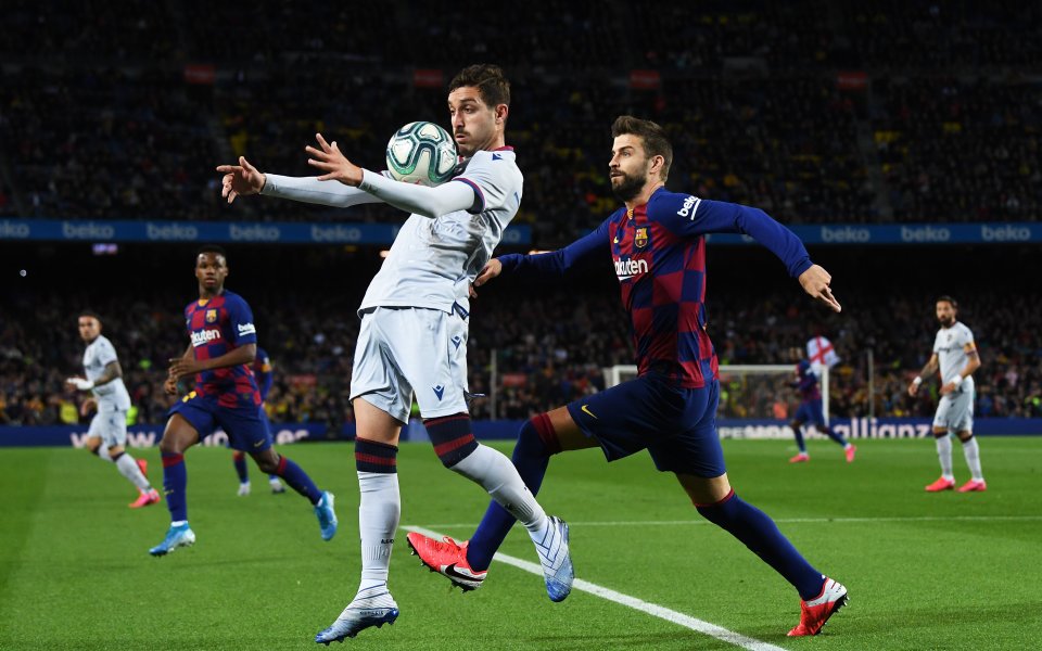 Отборите на Барселона и Леванте играят при резултат 1:0 в